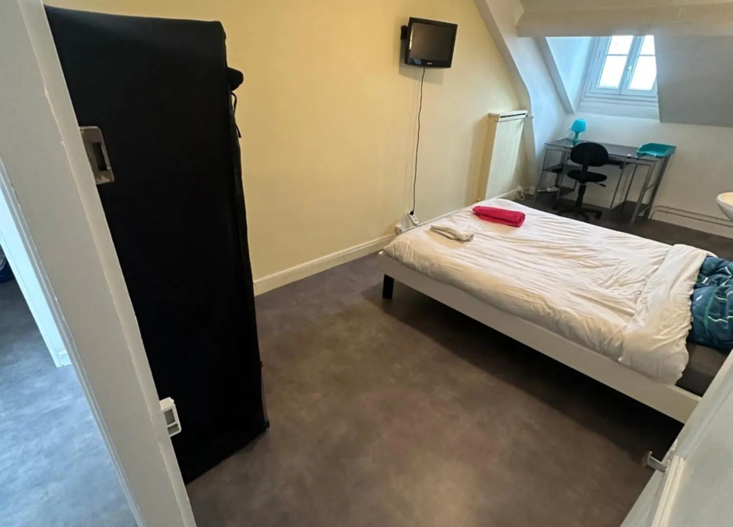 Chambre Privative Avec Lavabo Gare Sncf Tarbes